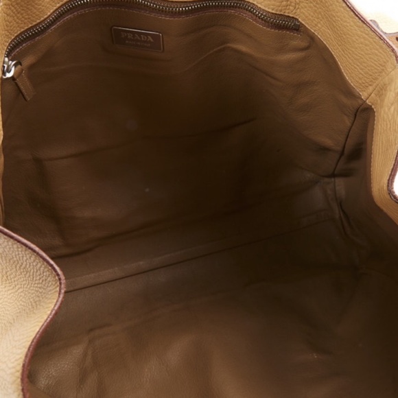 Prada Large Travel Tote - Picture 4 of 4